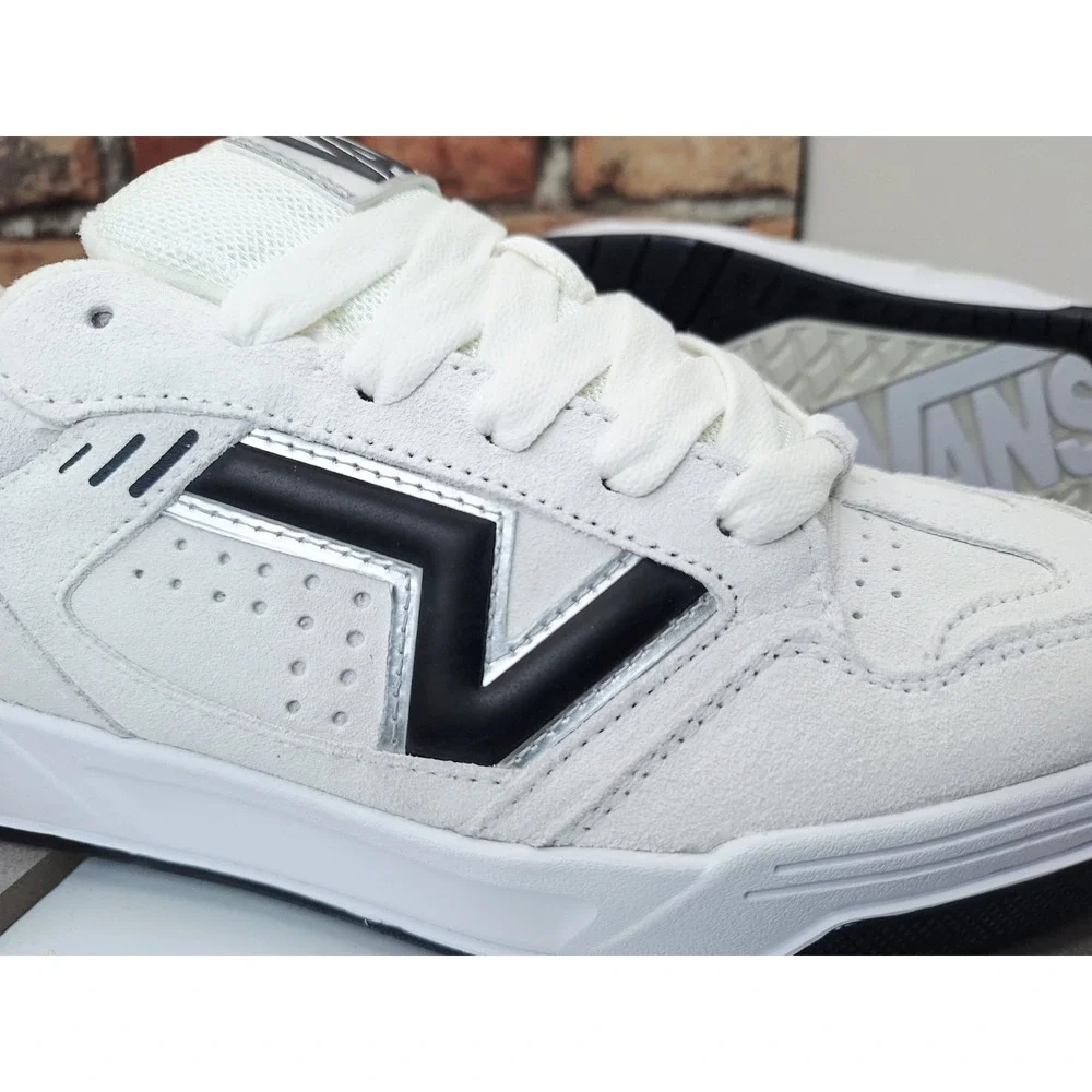 VANS Upland Suede White Black Offwhite Skate Sneaker Men's US Size 11